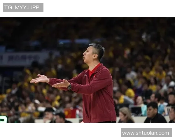 外线从39.9%到20.4%，男篮两场惨败18分，郭士强无法承认现实